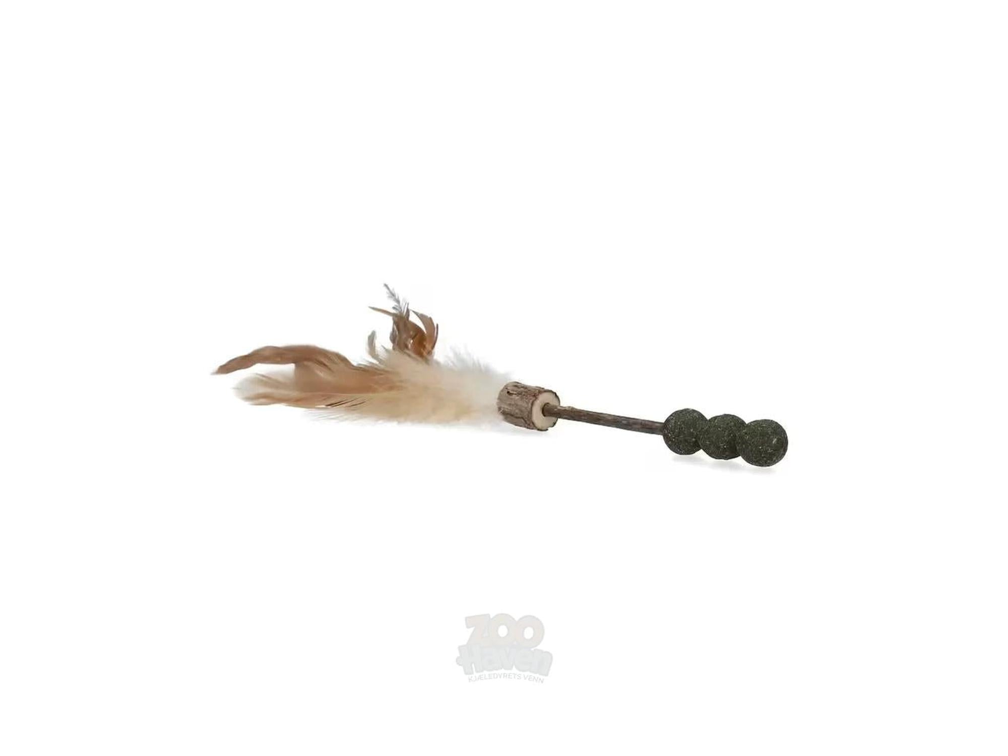 Addicted! Stick with Balls & Feathers – Katteleke med MADNIP og Fjær