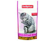 Beaphar Skin & Coat Bits kattegodbiter 35g i hvit og rosa pose med bilde av en gråstripet katt.