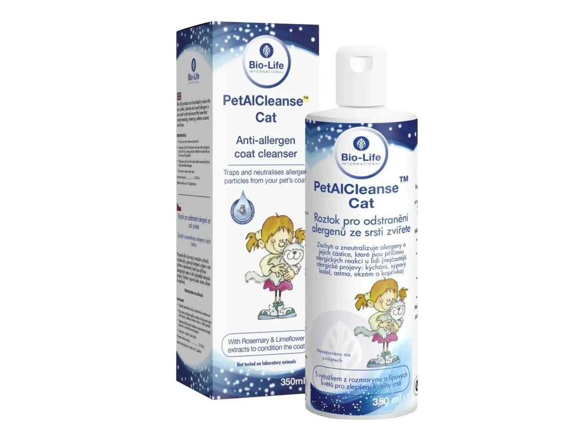 Bio-Life PetAlCleanse Cat allergireduserende pelsrens 350 ml flaske og eske med tegneseriefigur.