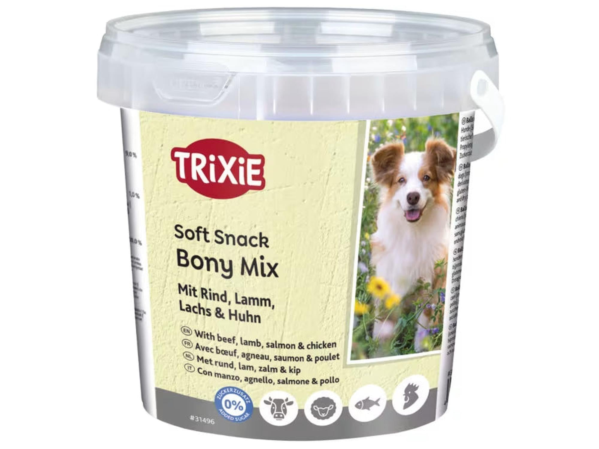 TRIXIE Bony Mix 500g hundesnacks med biff, lam, laks og kylling i gjennomsiktig bøtte.
