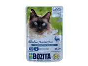Bozita Reindeer Chunks in Sauce våtfôr 85gr, blå og hvit pose med siameser katt og reinsdyr.