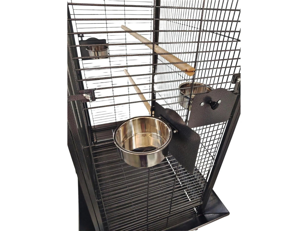 Companion Play Pen papegøyebur i mørkt metall med sittepinner og stålkopper.