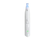 Hvit Companion potetrimmer med smalt klippehode og blått LED-lys, sett forfra.