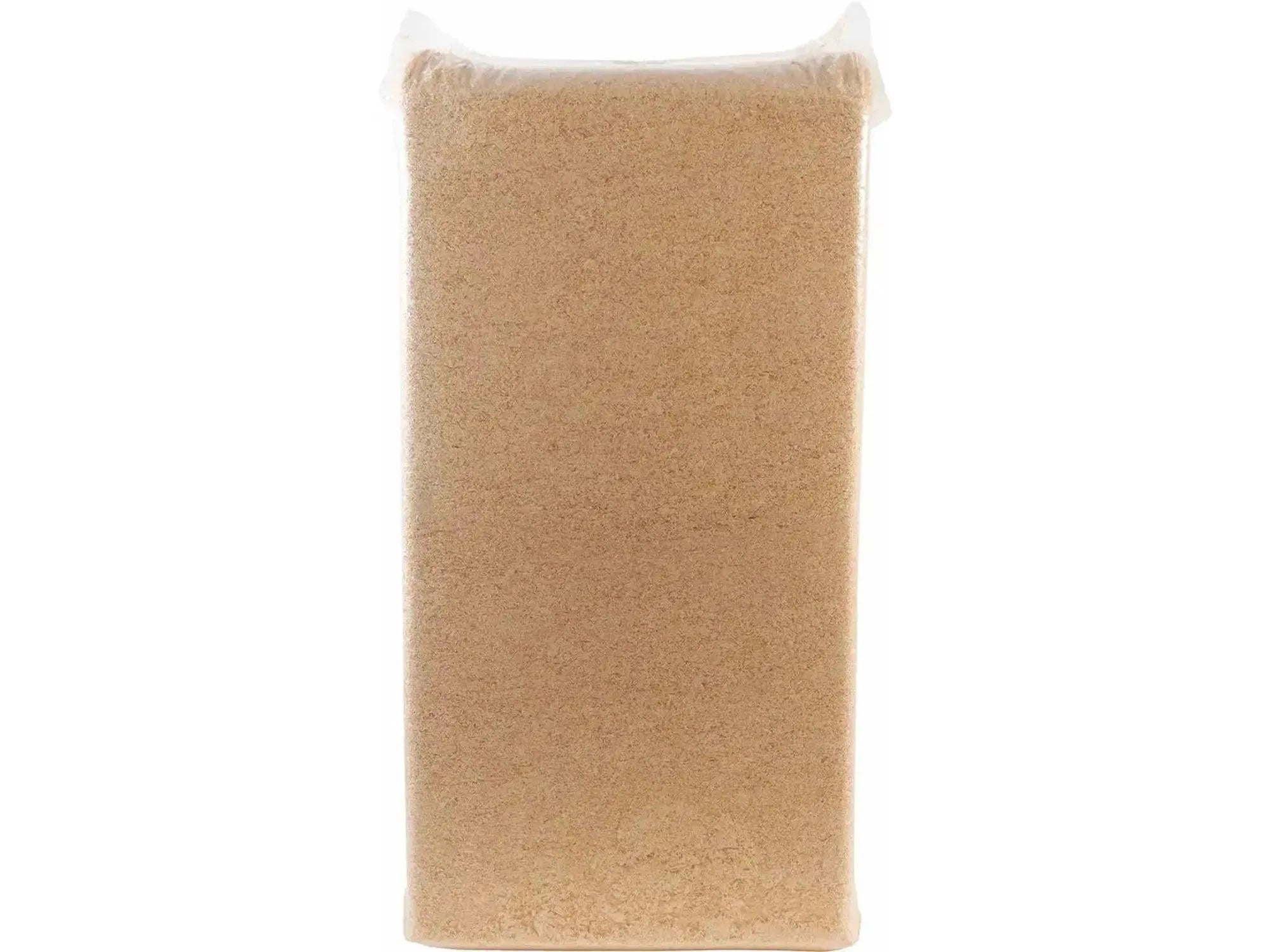Dala Strö Kutterspån 16 kg presset ball med lyst, naturlig sagflis i klar plastemballasje.
