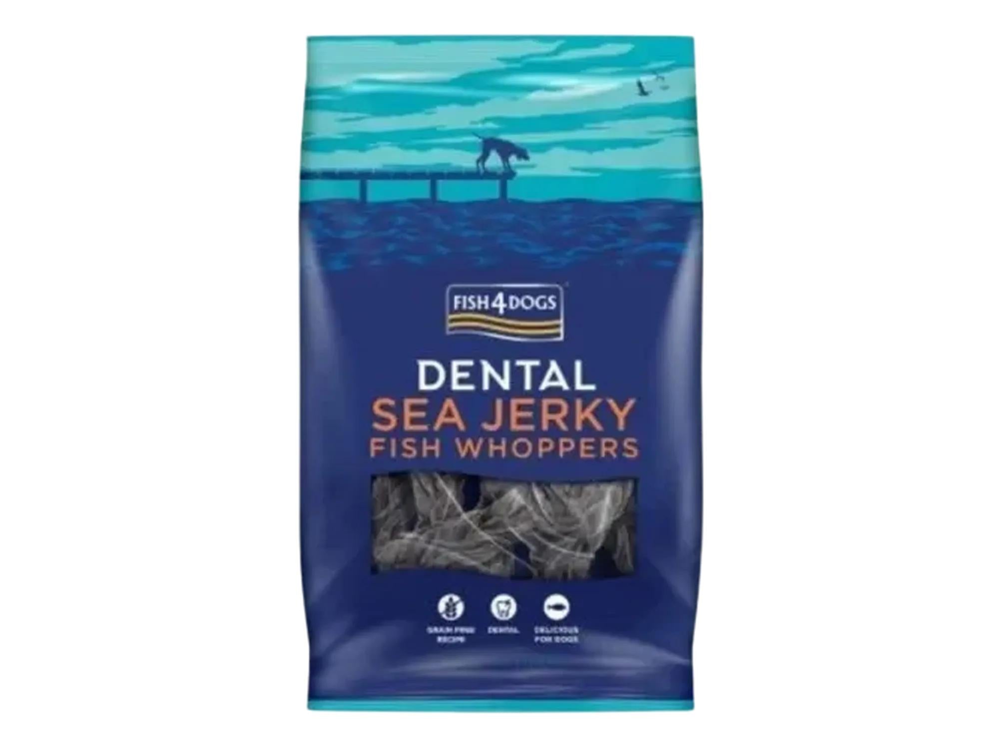 Fish4Dogs Dental Sea Jerky Fish Whoppers 500g pose med mørke fiskeskinn-tyggegodbiter.