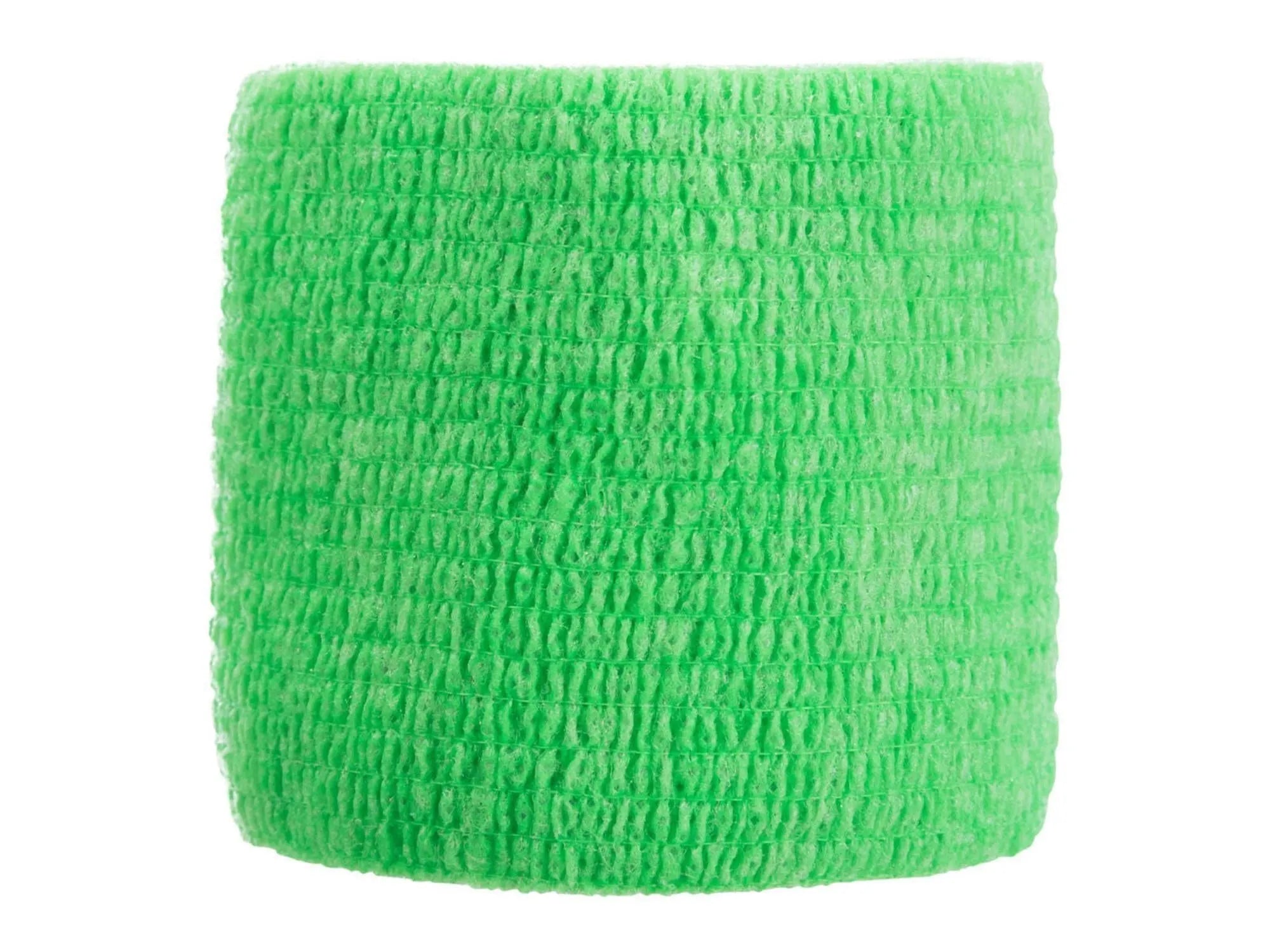 Grønn, fleksibel, selvklebende bandasje, 5 cm bred, rullet og teksturert.