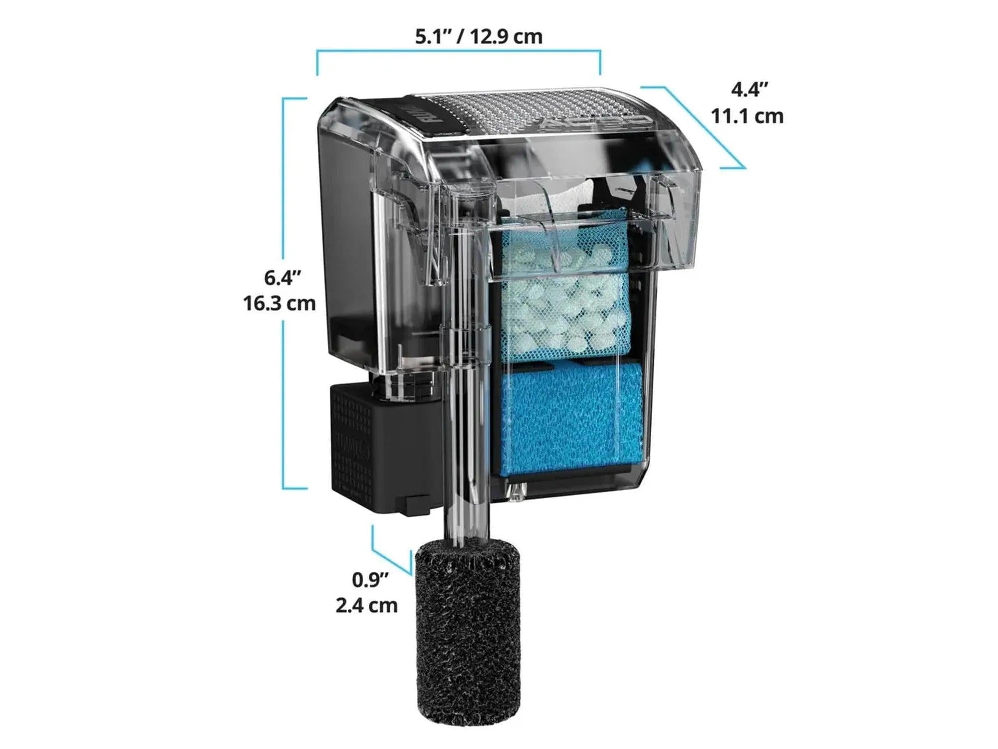 Fluval AquaClear 20 hengefilter med dimensjoner og synlig blått filtermedium i gjennomsiktig plastkabinett.