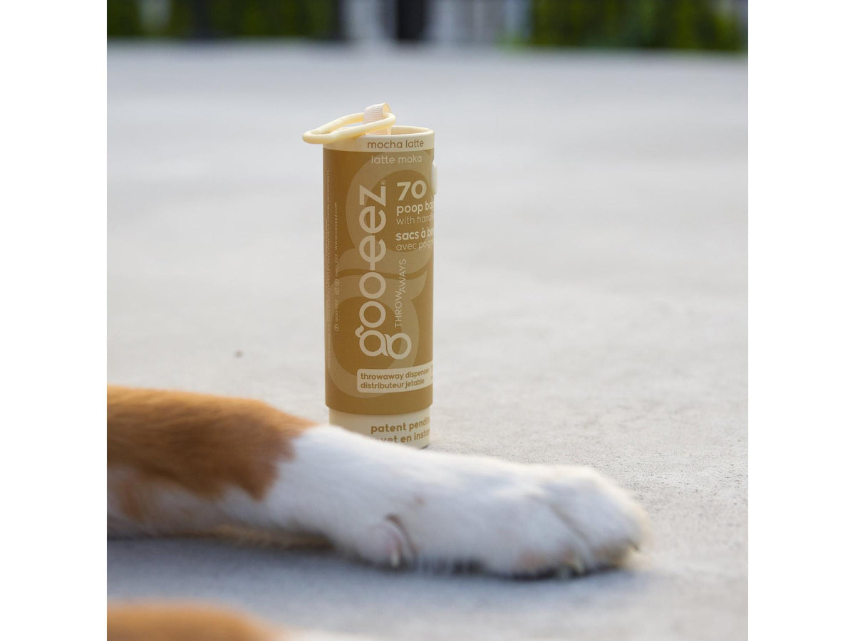 Goo-eez Throwaways hundeposer med dispenser – Moka Latte