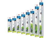 Juwel HeliaLux Spectrum LED-armaturer i ulike lengder, med akvariedekor og fisk.