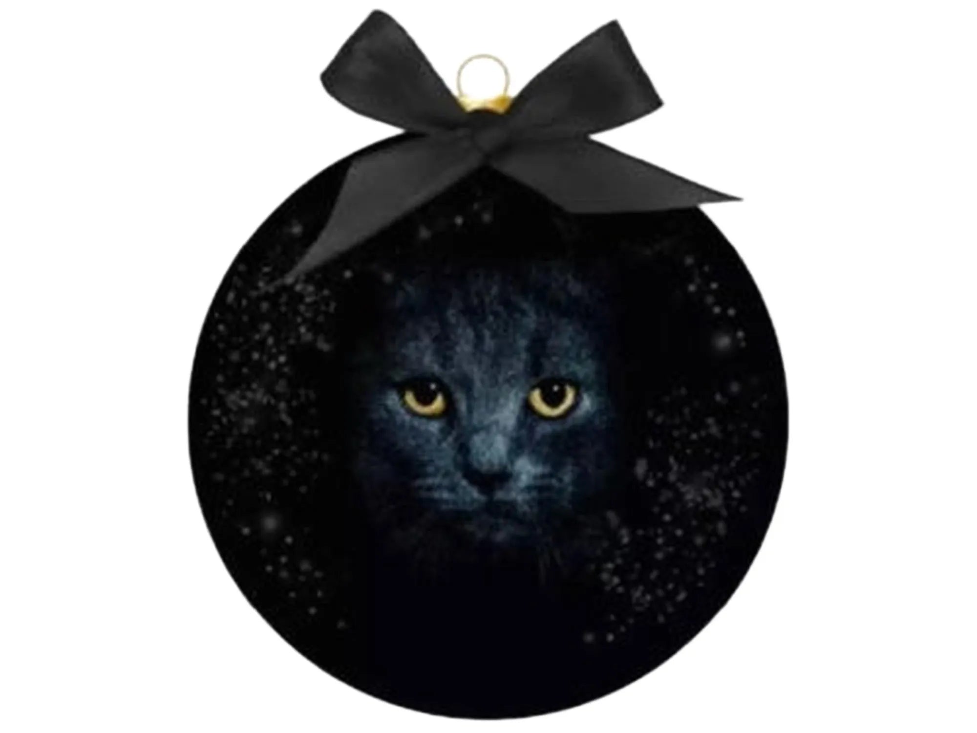 Svart julekule med et portrett av en svart katt med gule øyne og en svart sløyfe.