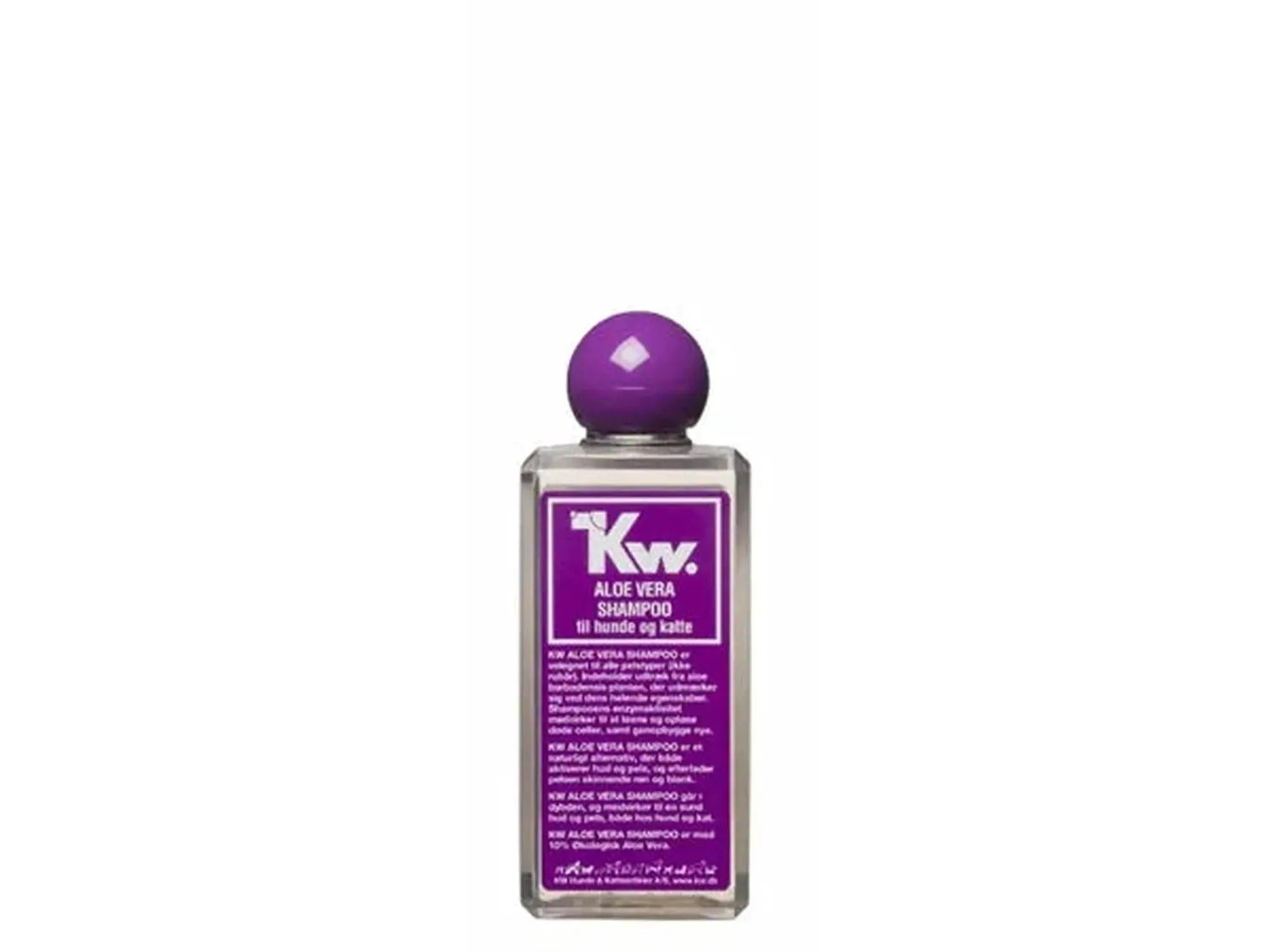 KW Aloe Vera sjampo for hund og katt, klar flaske med lilla etikett og lilla kork.