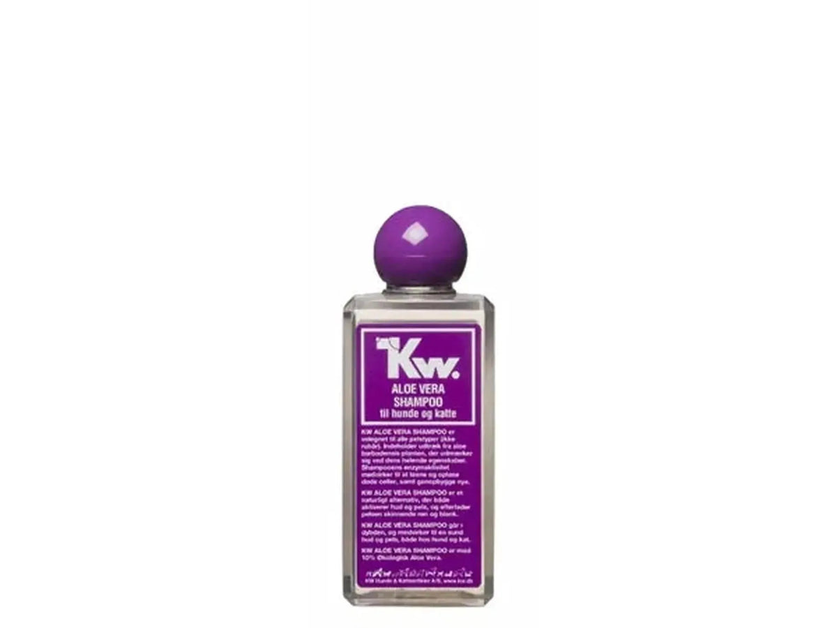 KW Aloe Vera sjampo for hund og katt, klar flaske med lilla etikett og lilla kork.