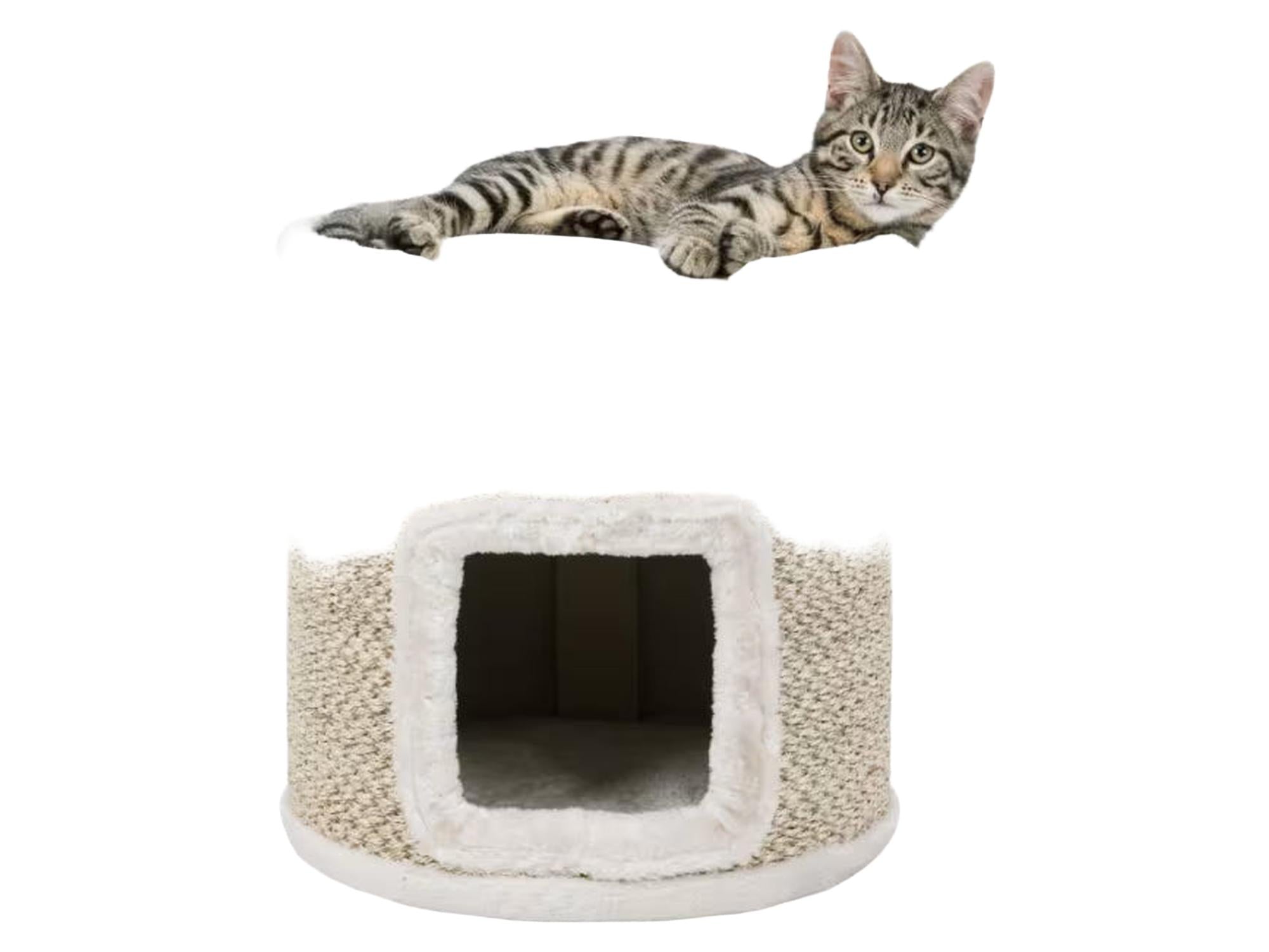 Lysegrå Kattemøbel Cat Tower Ria med sisal klorestamme og myk plysj, med en katt som hviler på toppen.