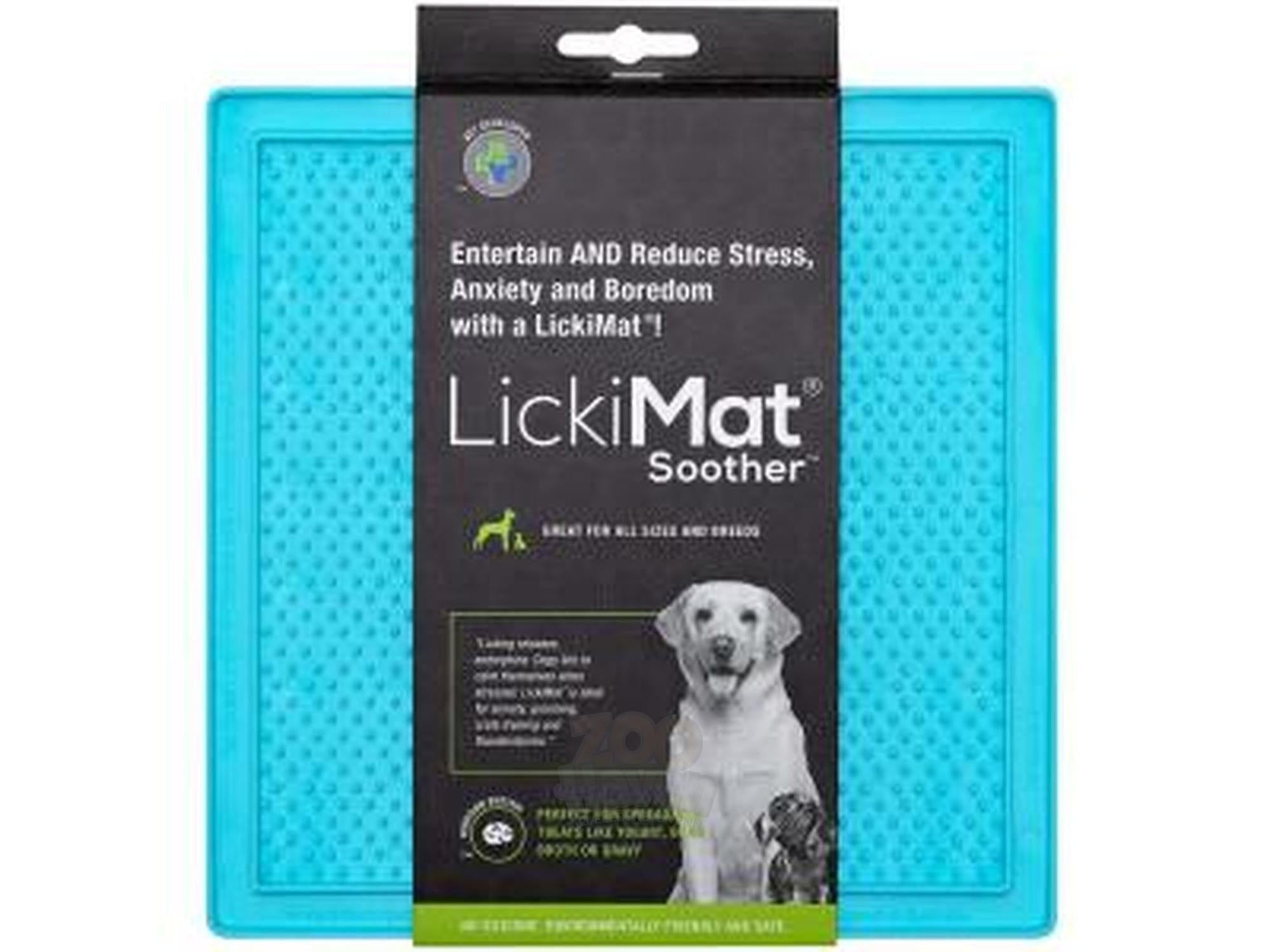 Turkis Lickimat Soother for hund, med beroligende tekstur og emballasje som viser en labrador.