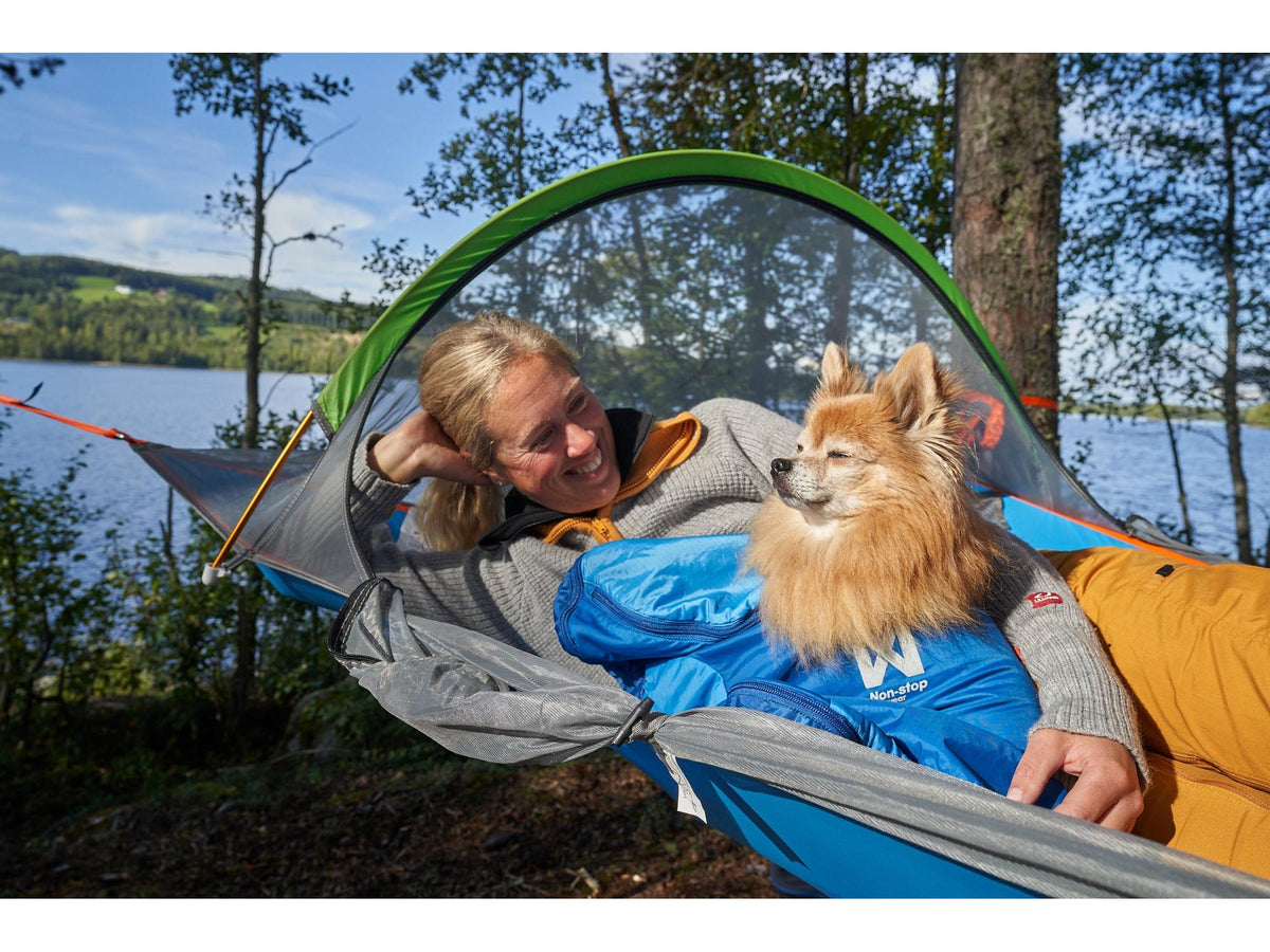 Non-stop dogwear Ly sleeping bag sovepose – Blå