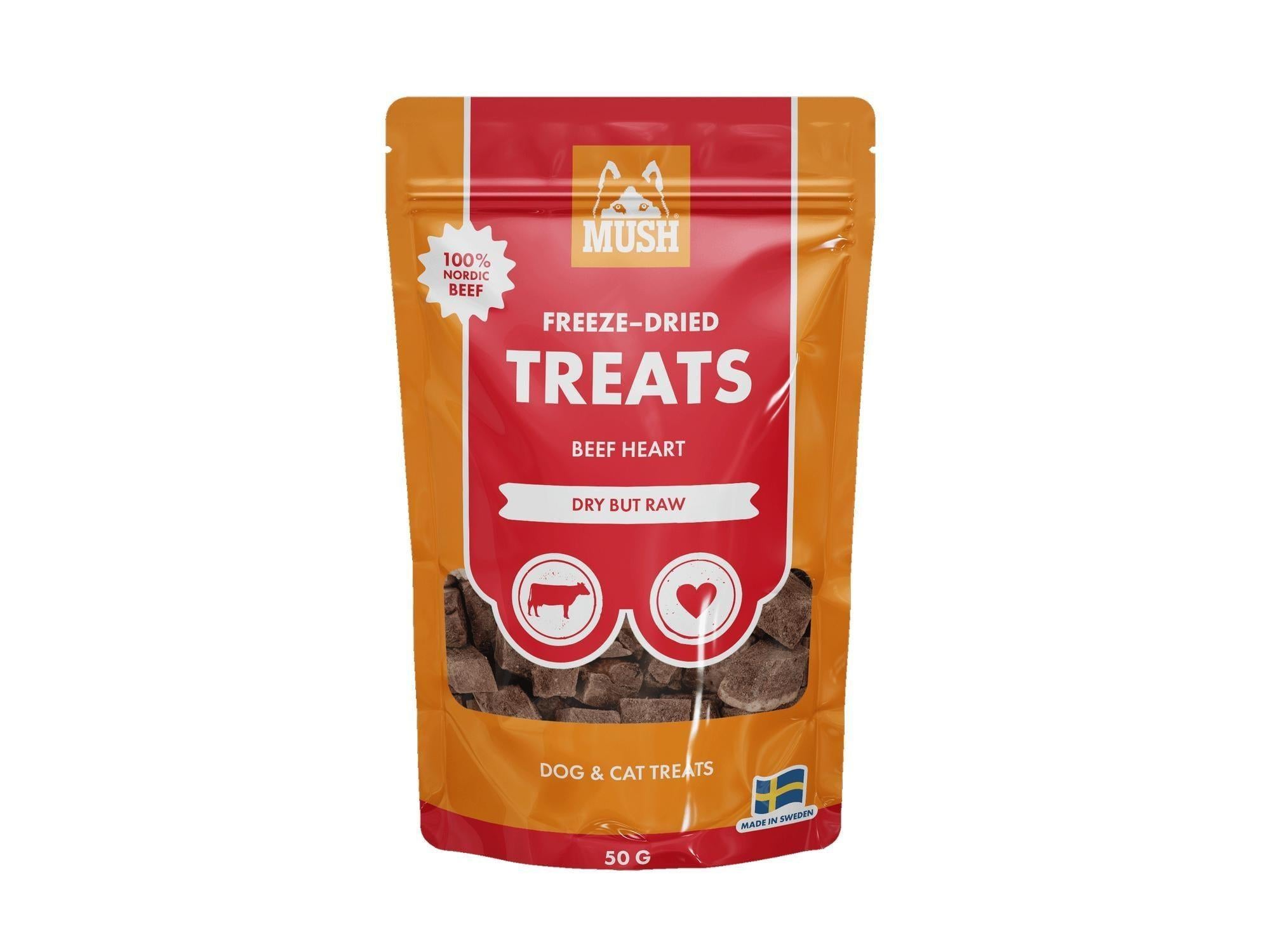Orange MUSH Freeze-Dried Treats bag with beef heart pieces, "100% Nordic Beef" label, 50g.