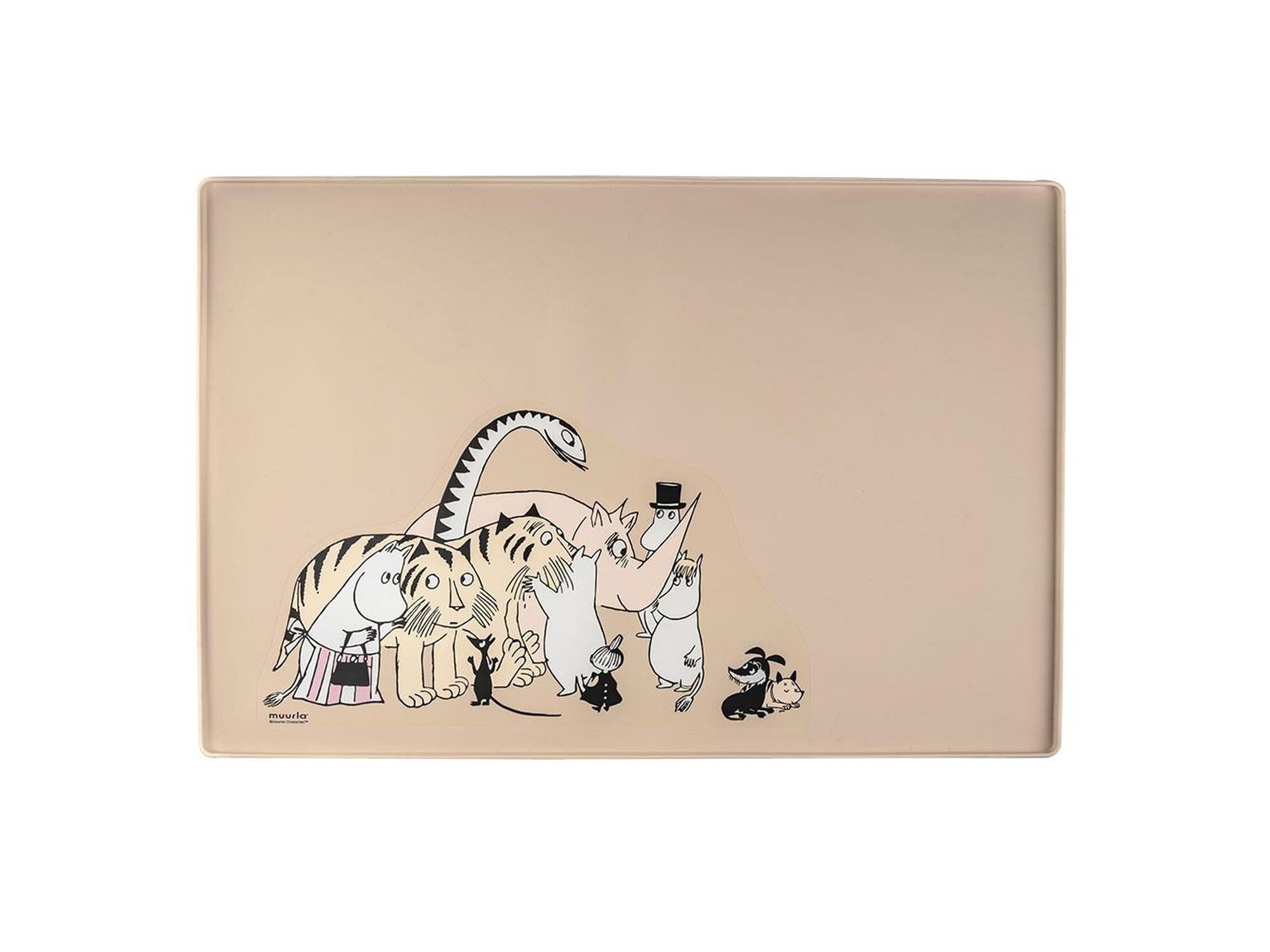 Beige silikonmatte for dyr med Mummikarakterer, 60x40cm, med kant for å holde vann inne.