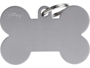 Grå