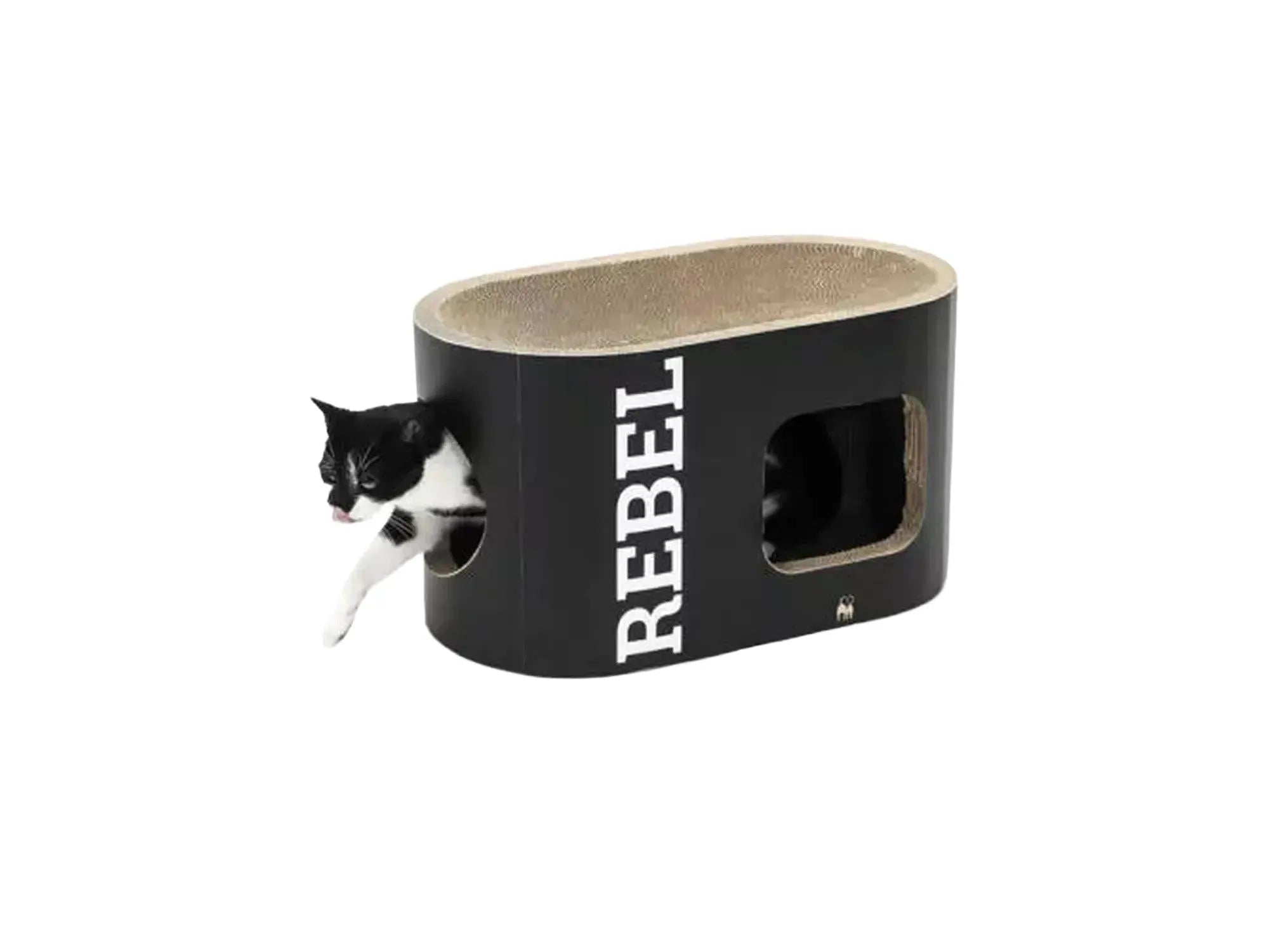 Svart Ruby 60 kloremøbel i papp med en svart-hvit katt som titter ut av åpningen.