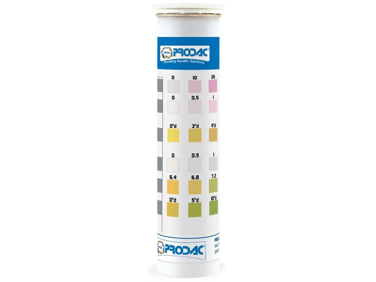 Prodac Speedy Test 7 in 1 vannkvalitetsteststrips i hvit beholder med fargekart.