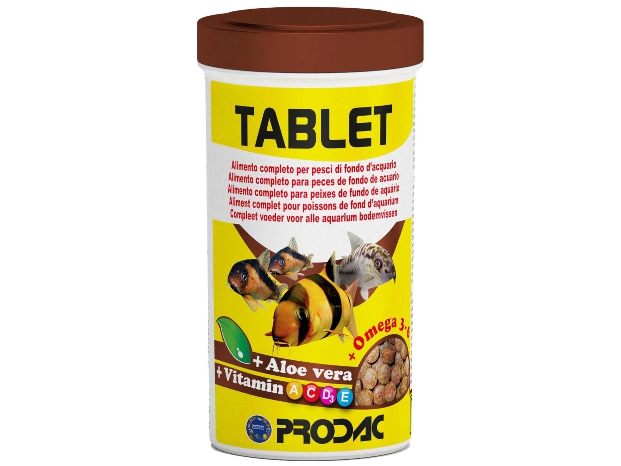 Prodac Tablet fiskefôr i hvit beholder med brunt lokk, illustrasjoner av fisk og ingredienser.