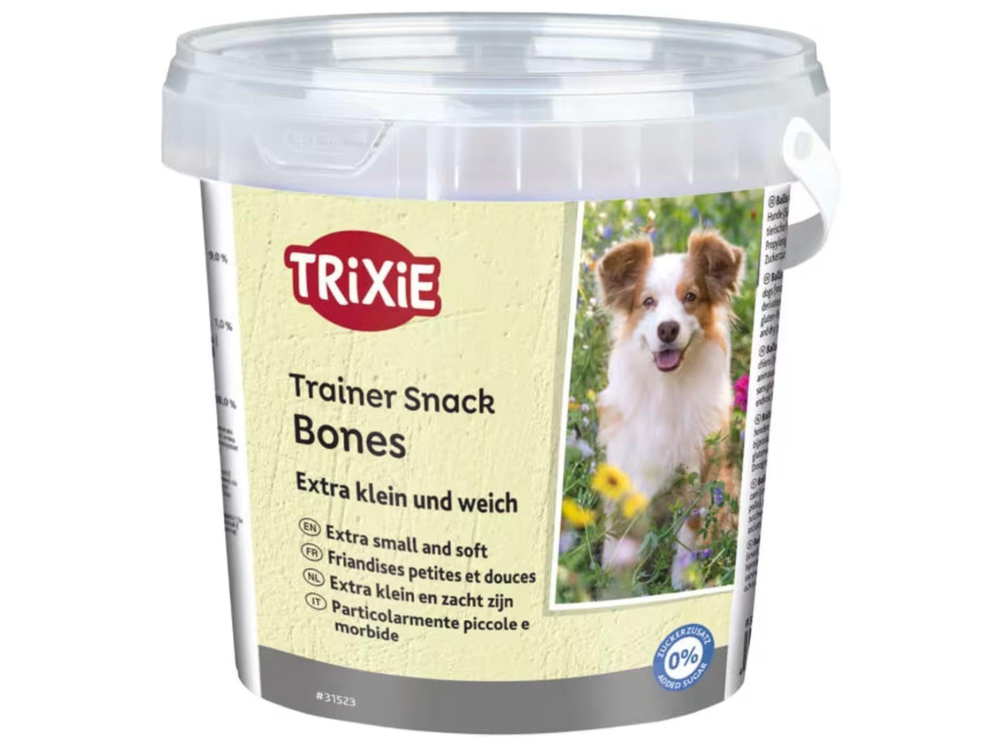 TRIXIE Trainer Snack Bones, 500g myke hundesnacks i klar plastbøtte med bilde av hund.