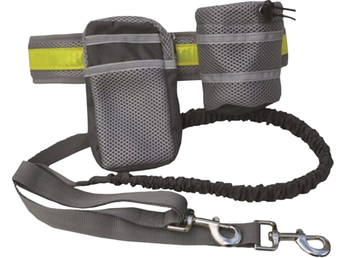 Grått Trine joggebelte med refleksdetaljer, to tasker, og elastisk line for handsfree hundeturer.
