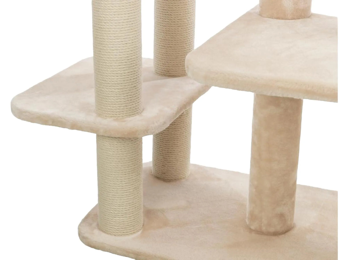 Beige Trixie Bertholo katteklorestativ med flere plysjbelagte nivåer og sisalstolper for kloring.