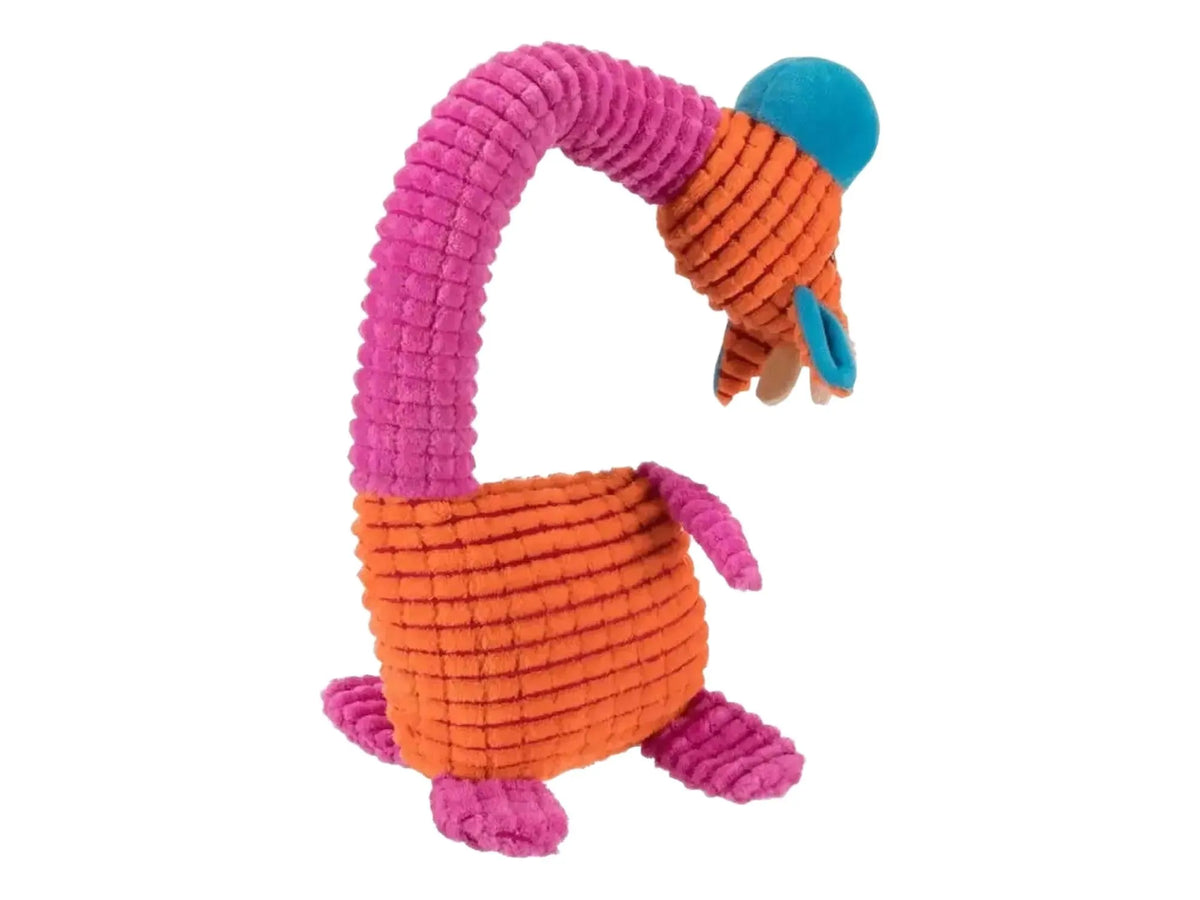 Trixie Giraff 52 cm, myk hundeleke i rosa og oransje plysj med blå detaljer.