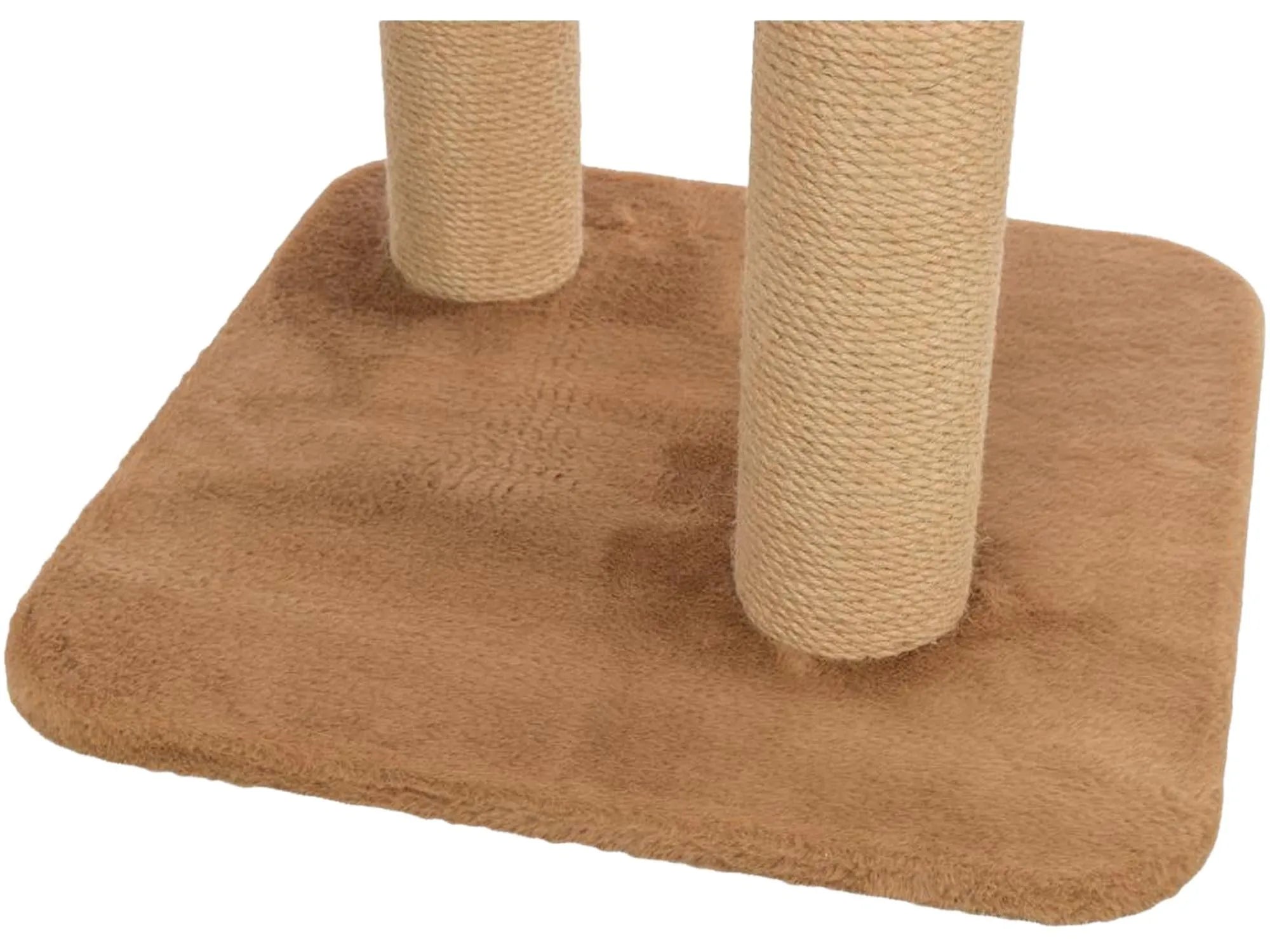Nærbilde av Trixie Leo kattetreets stabile base i brun plysj med to sisal-kledde klorestolper.