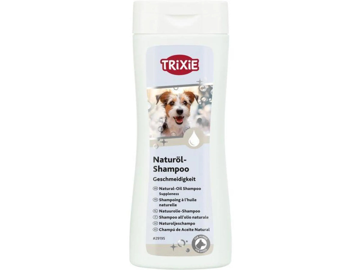 Hvit Trixie Natural Oil Shampoo for hund, med bilde av en Jack Russell Terrier og en dråpe.