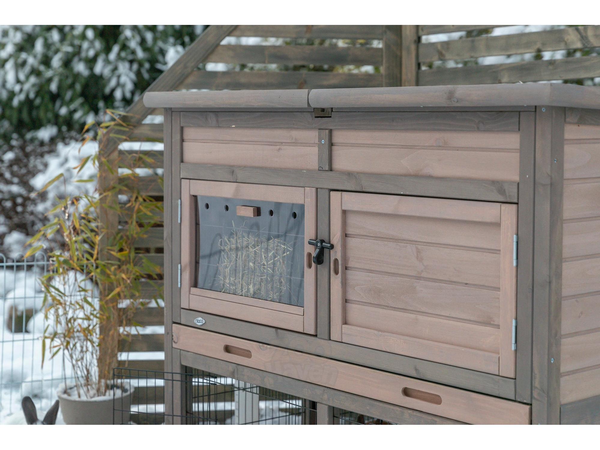Trixie Small Animal Hutch XL with Insulation 120 x 98 x 94 cm