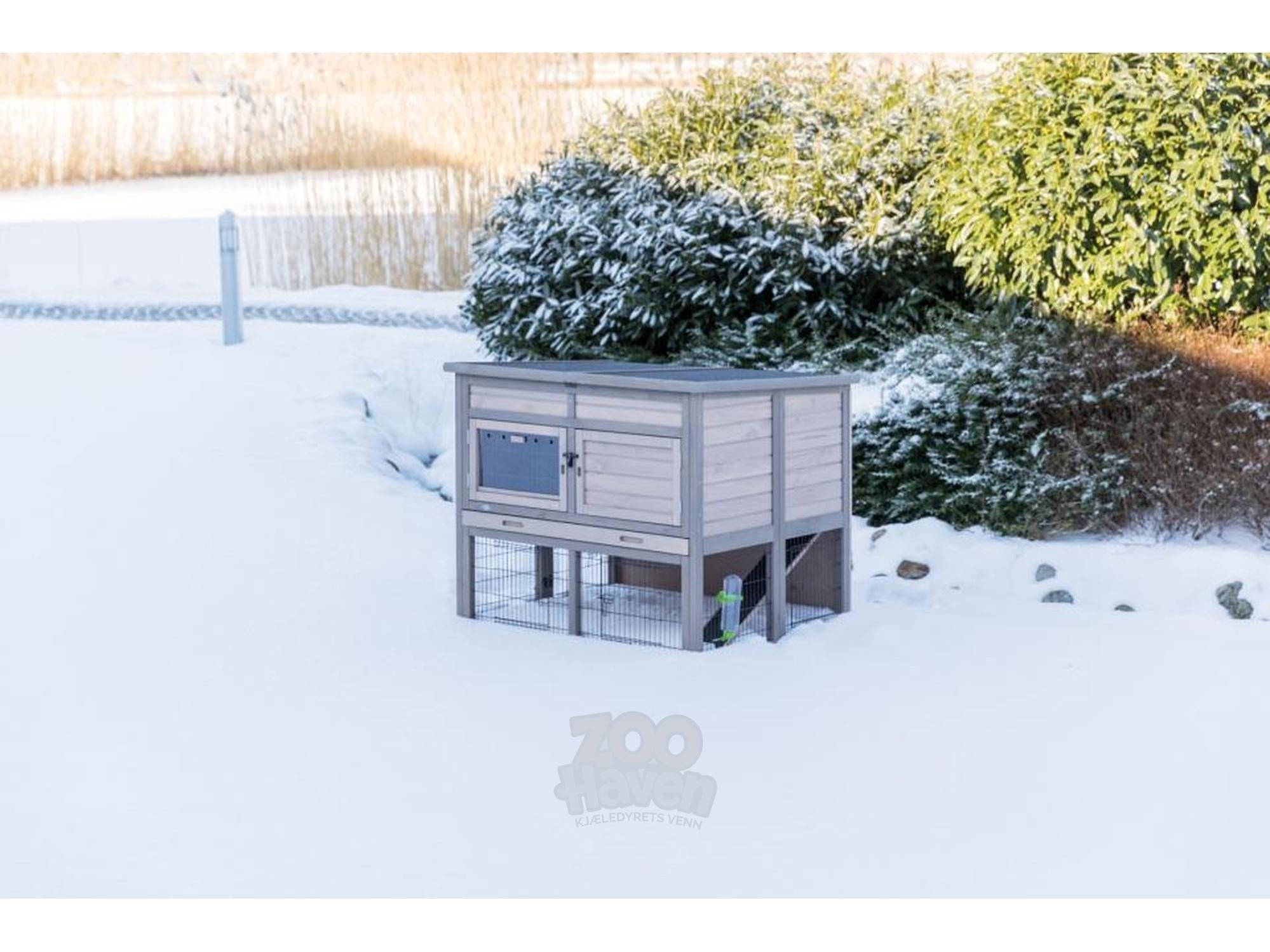 Trixie Small Animal Hutch XL with Insulation 120 x 98 x 94 cm