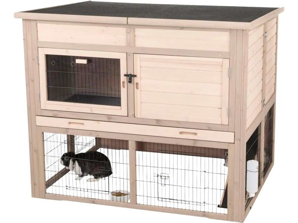 Trixie Small Animal Hutch XL, lys trehytte med svart tak, nettingbur og isolert hvileområde.