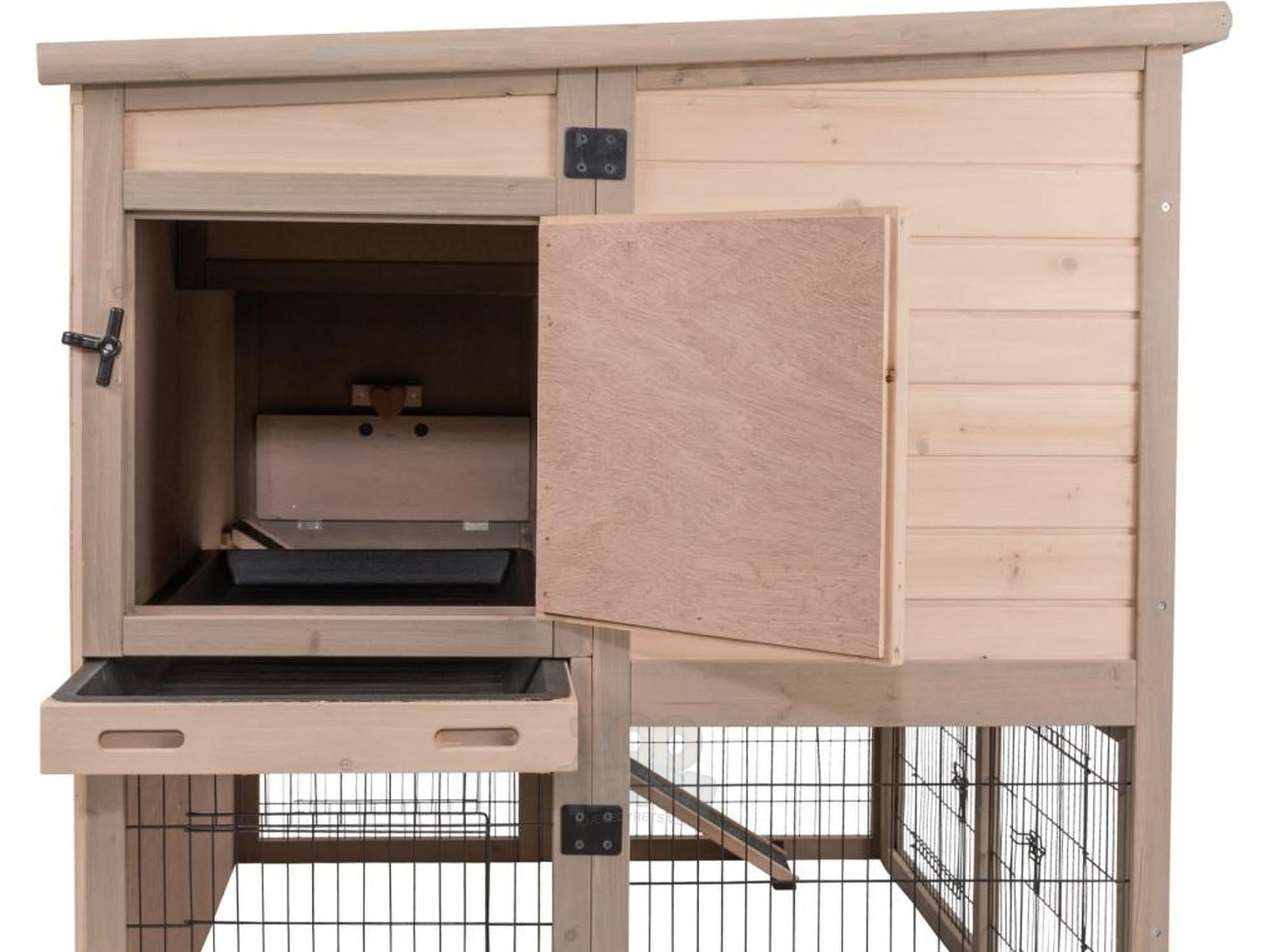 Trixie Small Animal Hutch XL with Insulation 120 x 98 x 94 cm