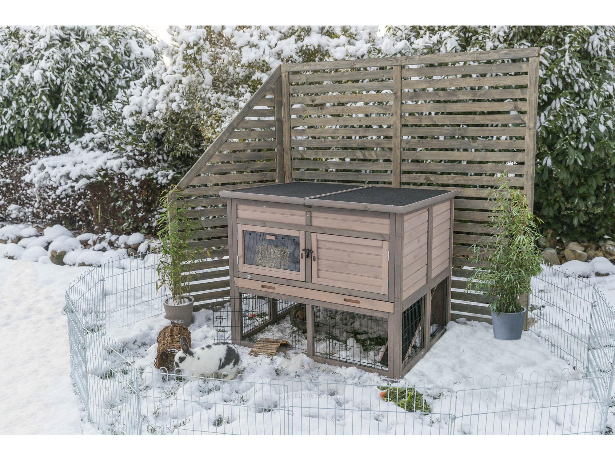 Trixie Small Animal Hutch XL with Insulation 120 x 98 x 94 cm