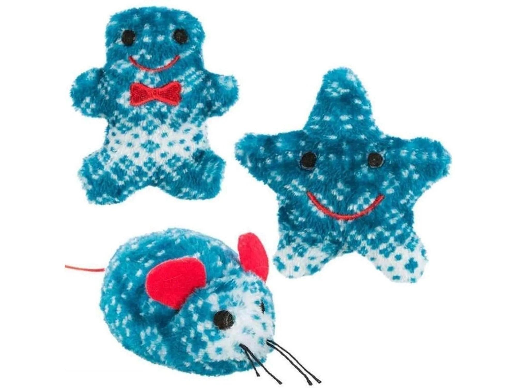 Tre myke, blå og hvite katteleker i juledesign: et pepperkakemenn, en stjerne og en mus med røde ører.