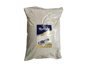 Stor pose med Witte Molen Top Fresh chinchilla badesand, hvit og finkornet, med etikett som viser to chinchillaer.