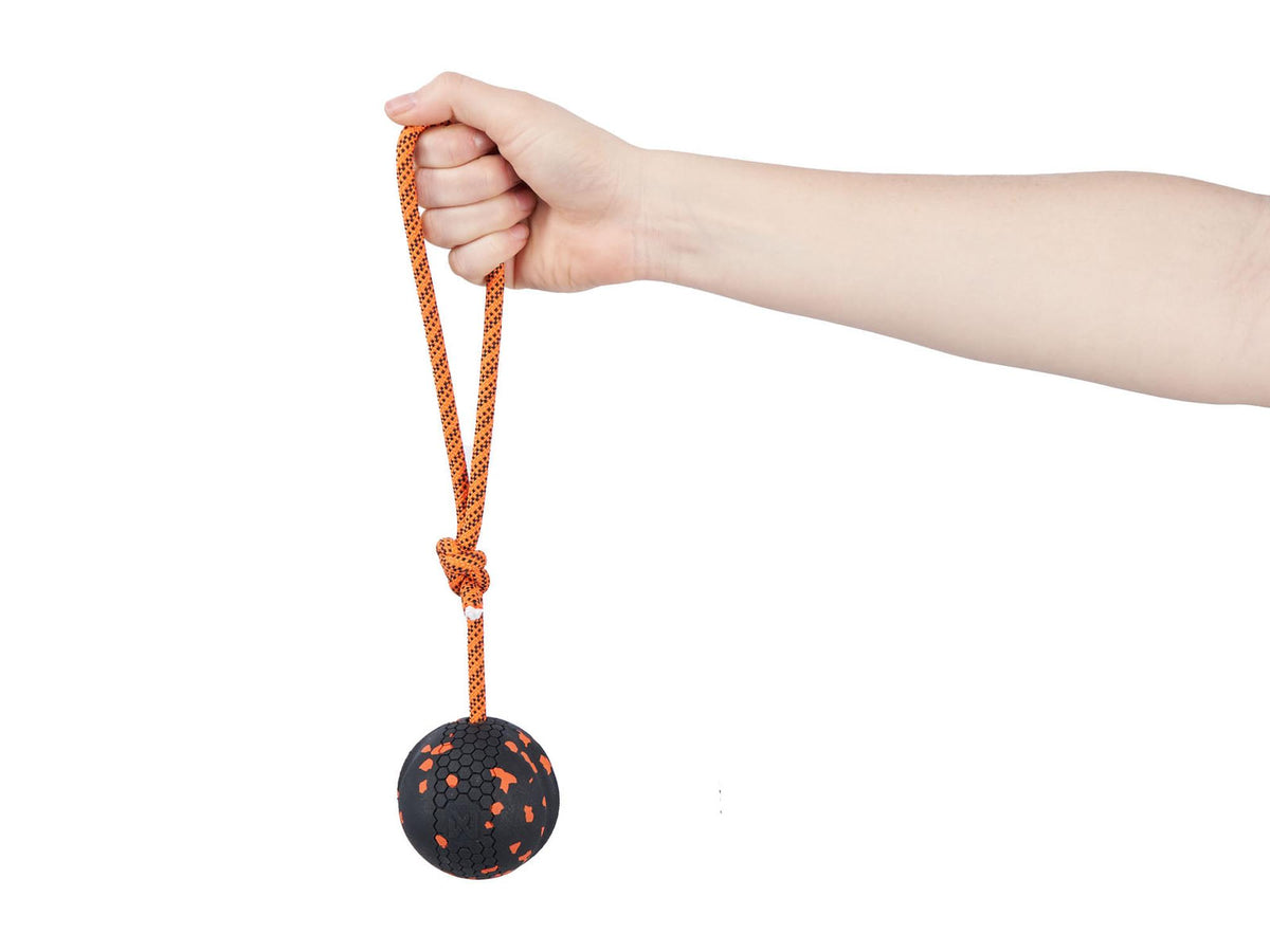 Non-stop dogwear Dog ball on rope ball med tau – Oransje/svart
