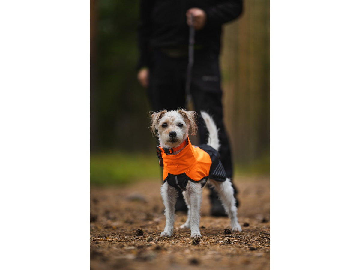 Non-stop dogwear Fjord raincoat 2.0 regndekke – Svart/oransje