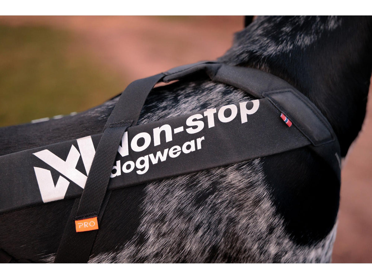 Non-stop dogwear Freemotion harness pro trekksele – Svart