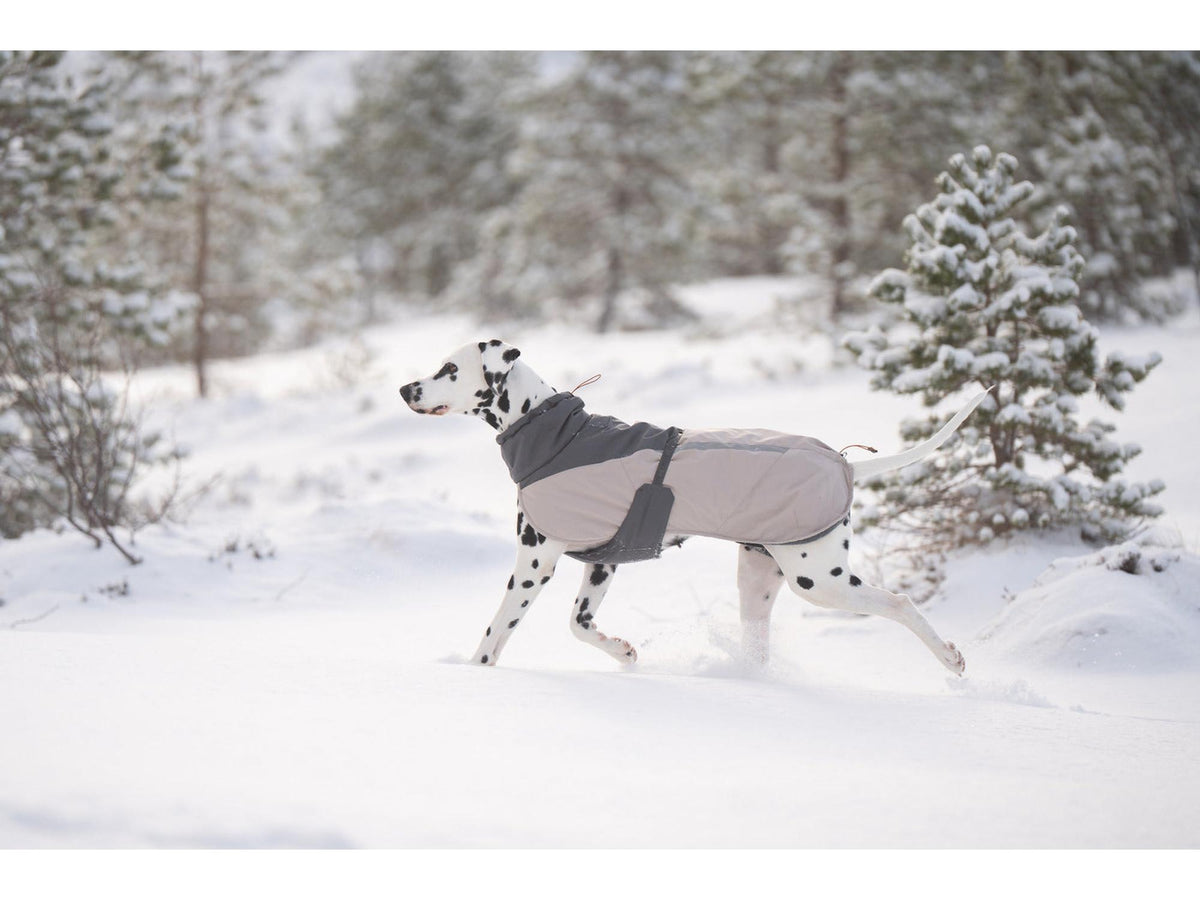 Non-stop dogwear Glacier wool jacket 3.0 ulldekken – Grønn – modellen vist i annen farge