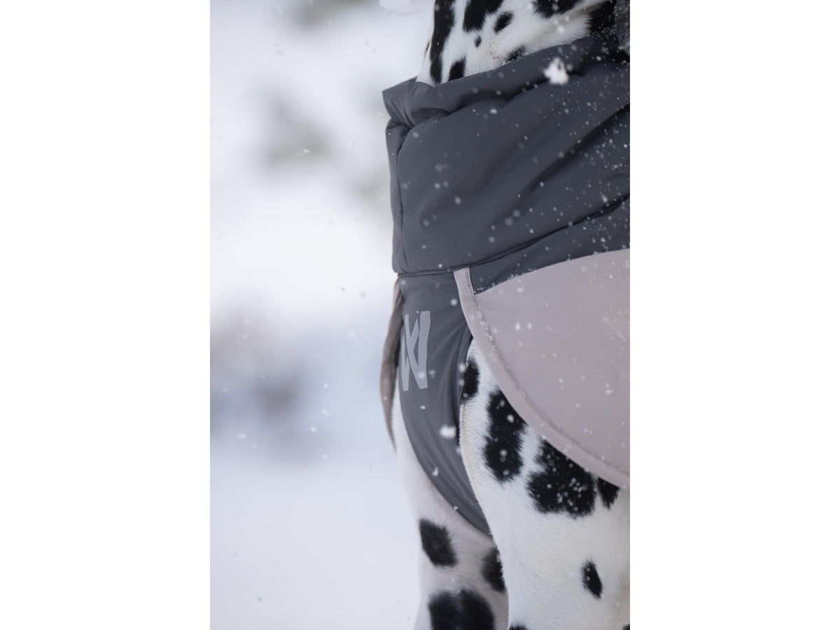 Non-stop dogwear Glacier wool jacket 3.0 ulldekken – Grønn – modellen vist i annen farge