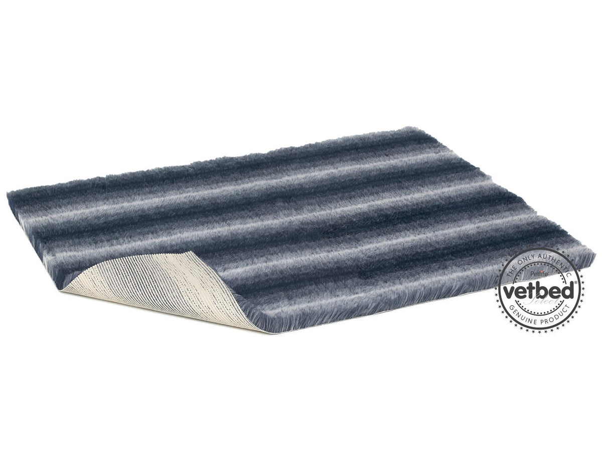 VetBed Nonslip liggematte med ulvestriper på midnattsblå bunn.
