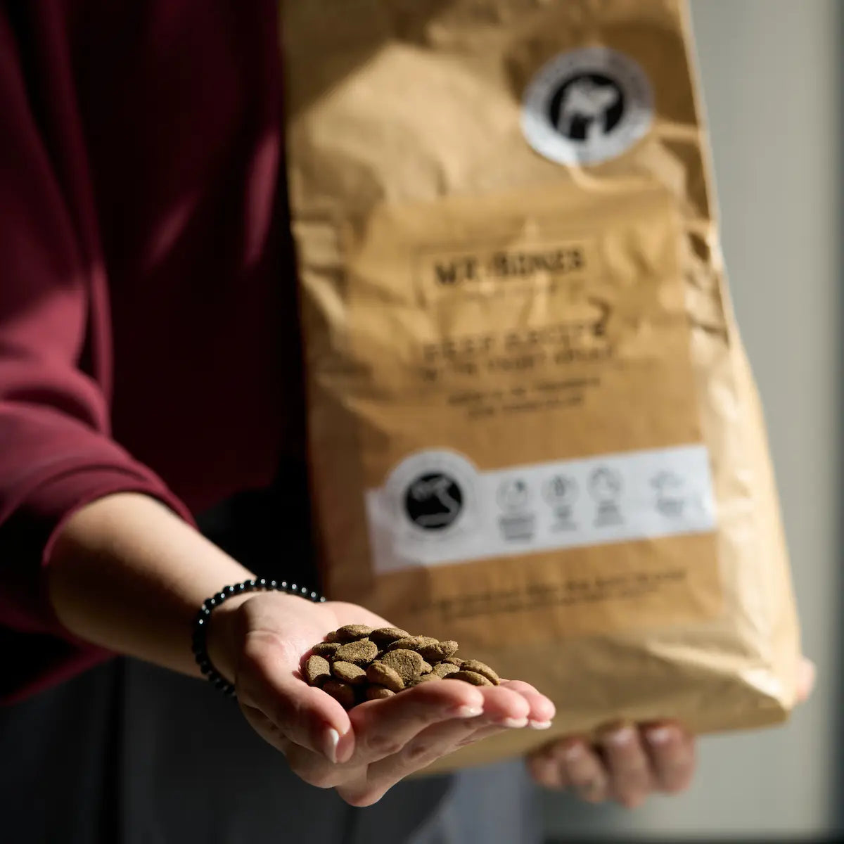 Mr. Bones Freshtrusion Storfe – kornfritt tørrfôr til hund, 2 kg